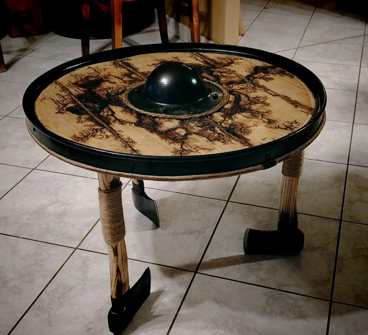 Table hache